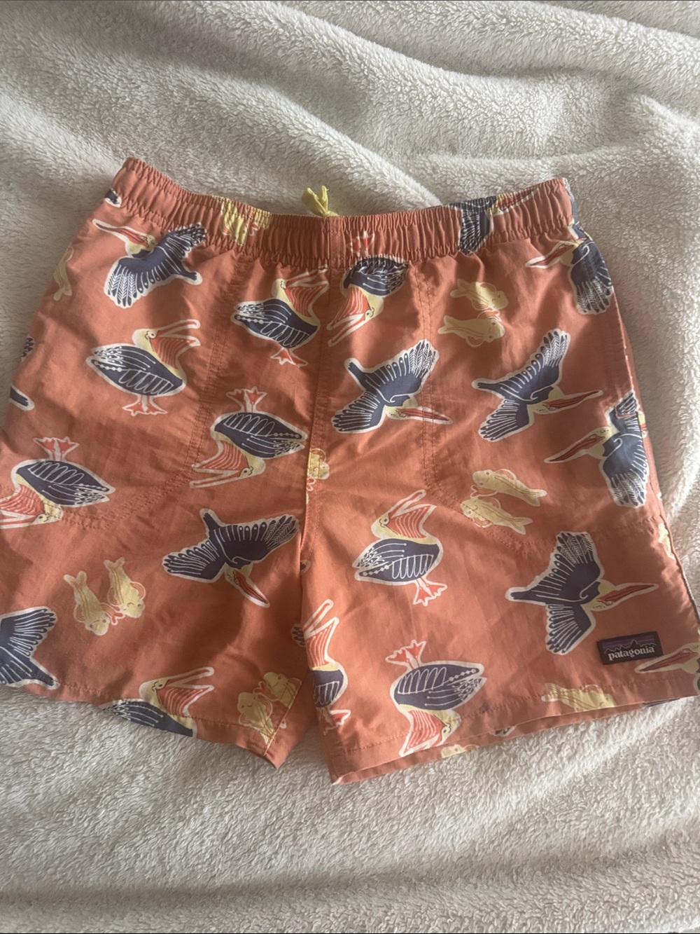 Patagonia baggies boys size XL (14)